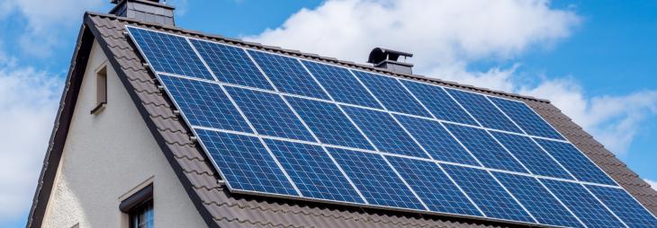 Investir dans des panneaux solaires Un subside permet de réduire la facture