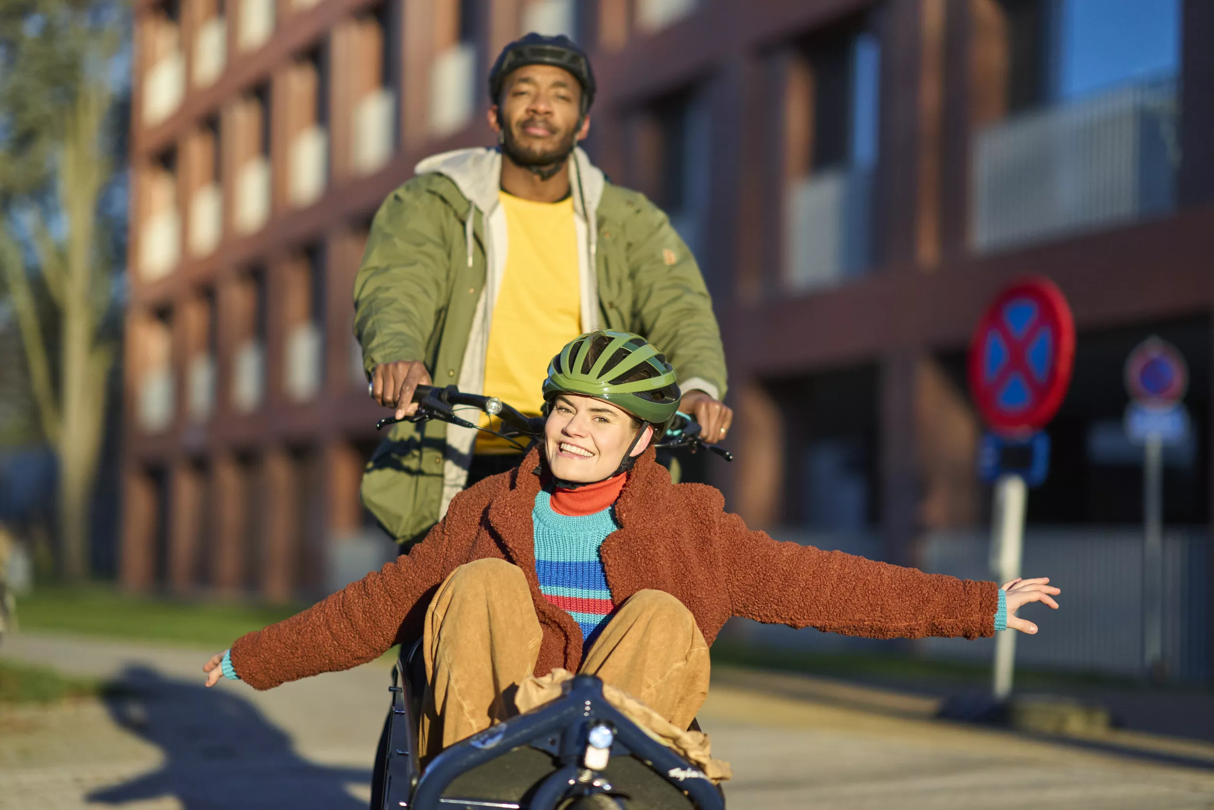 guy girl bicycle